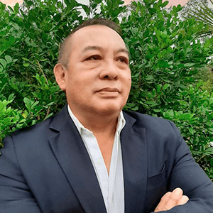 José McLong